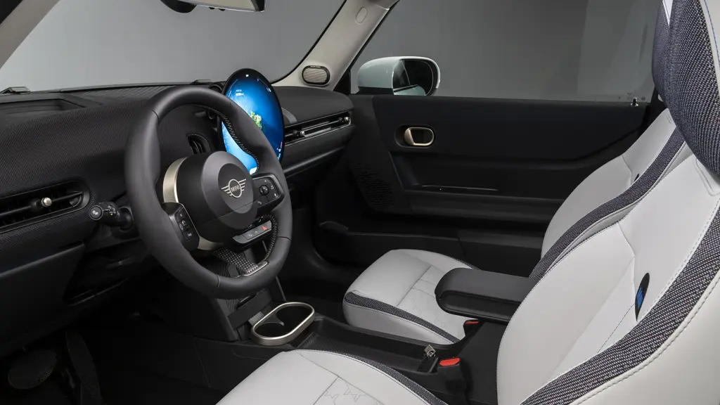 MINI Cooper 135kW E Classic 41kWh 3dr Auto